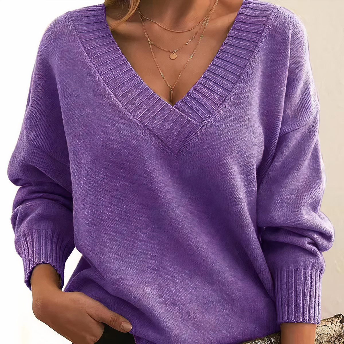 Bridget | Jersey plisado con cuello de pico