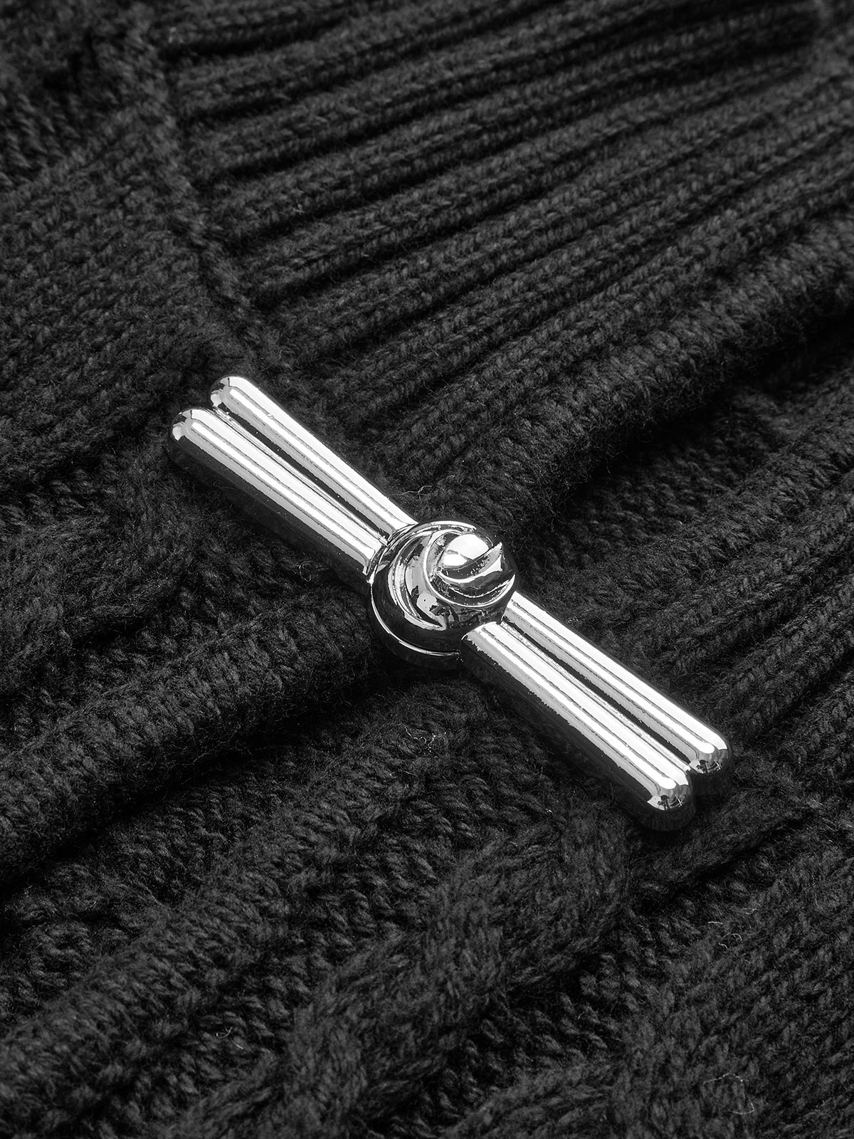Cable knit keyhole high neck jumper