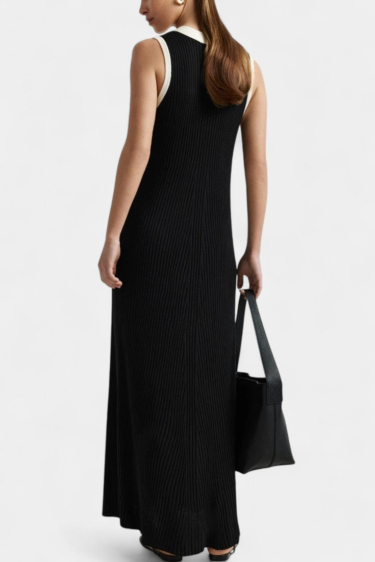 Contrast-button v-neck knit maxi dress