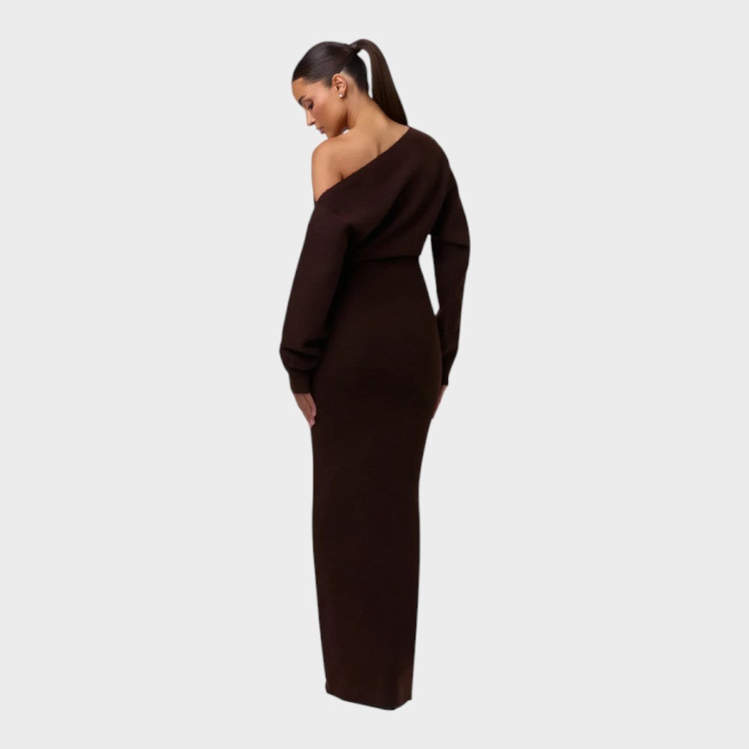 Off-shoulder knit maxi dress