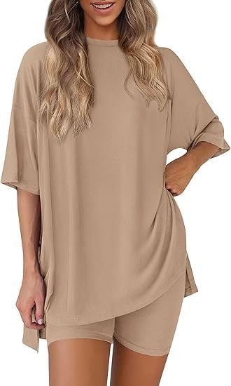 Oversized knit t-shirt and shorts co-ord