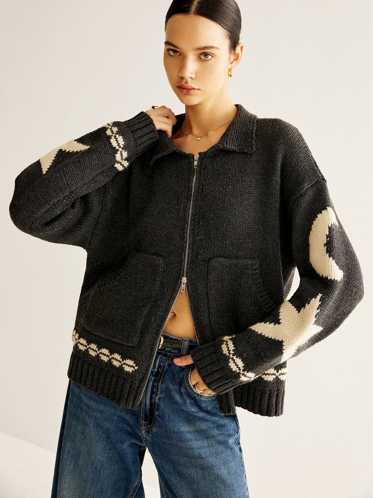 Star-motif zip-up cardigan