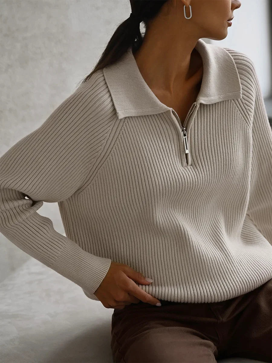 Ruth | Jersey de cuello alto con cremallera y textura acanalada