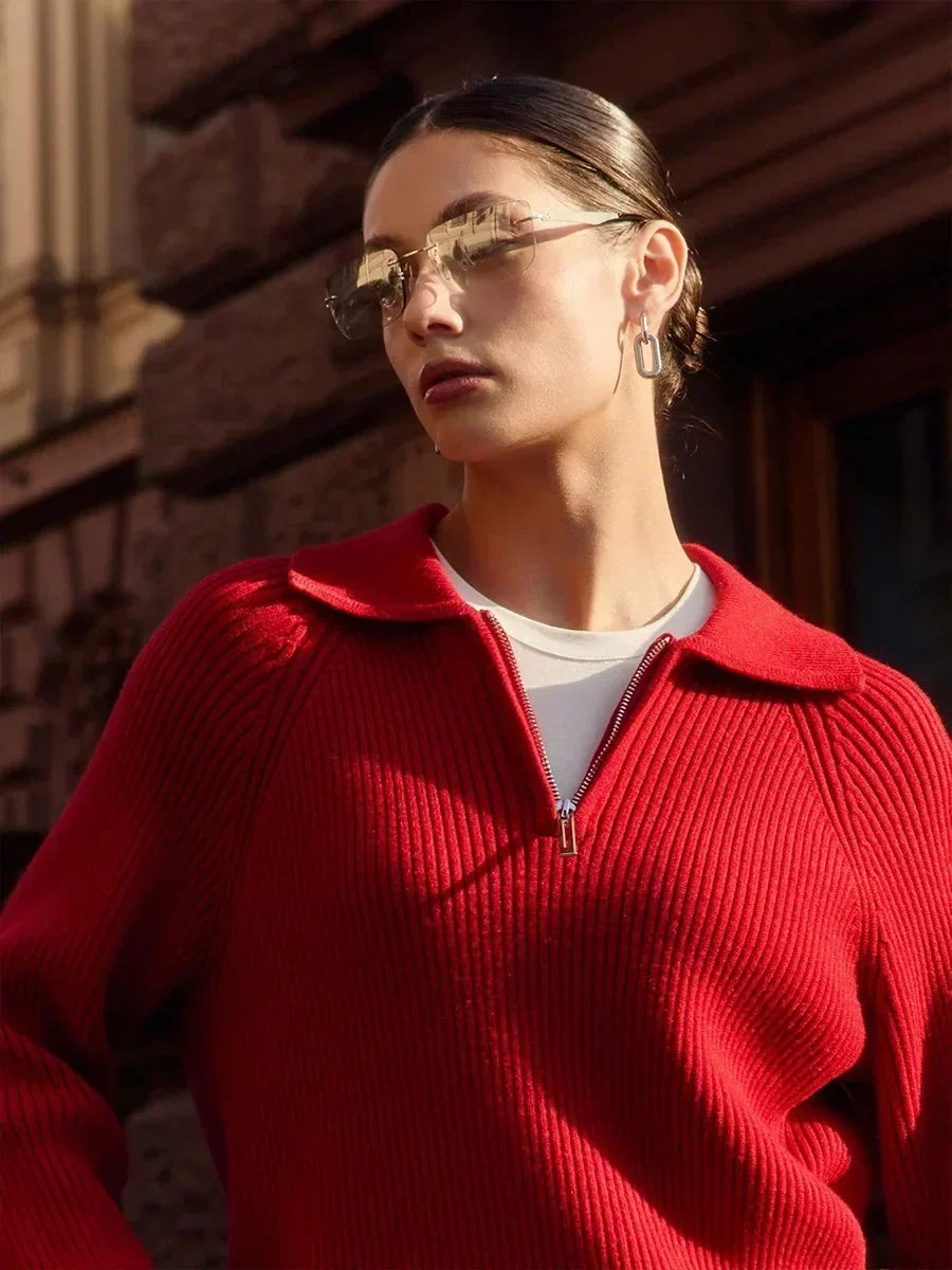 Ruth | Jersey de cuello alto con cremallera y textura acanalada