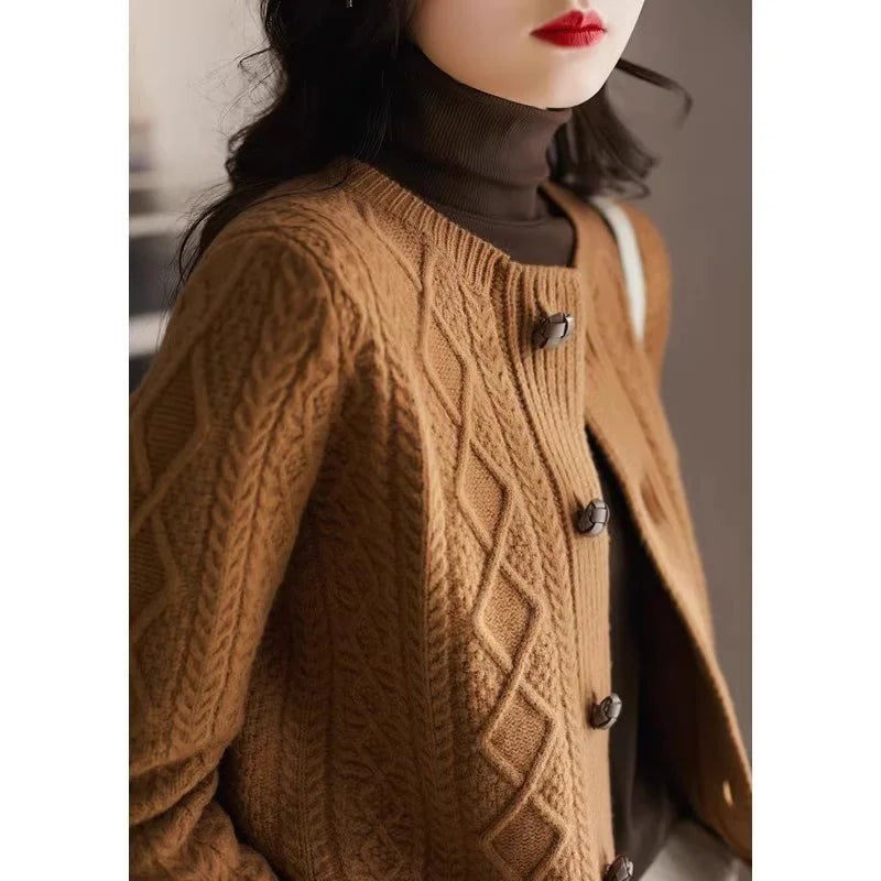 Cable-knit button cardigan