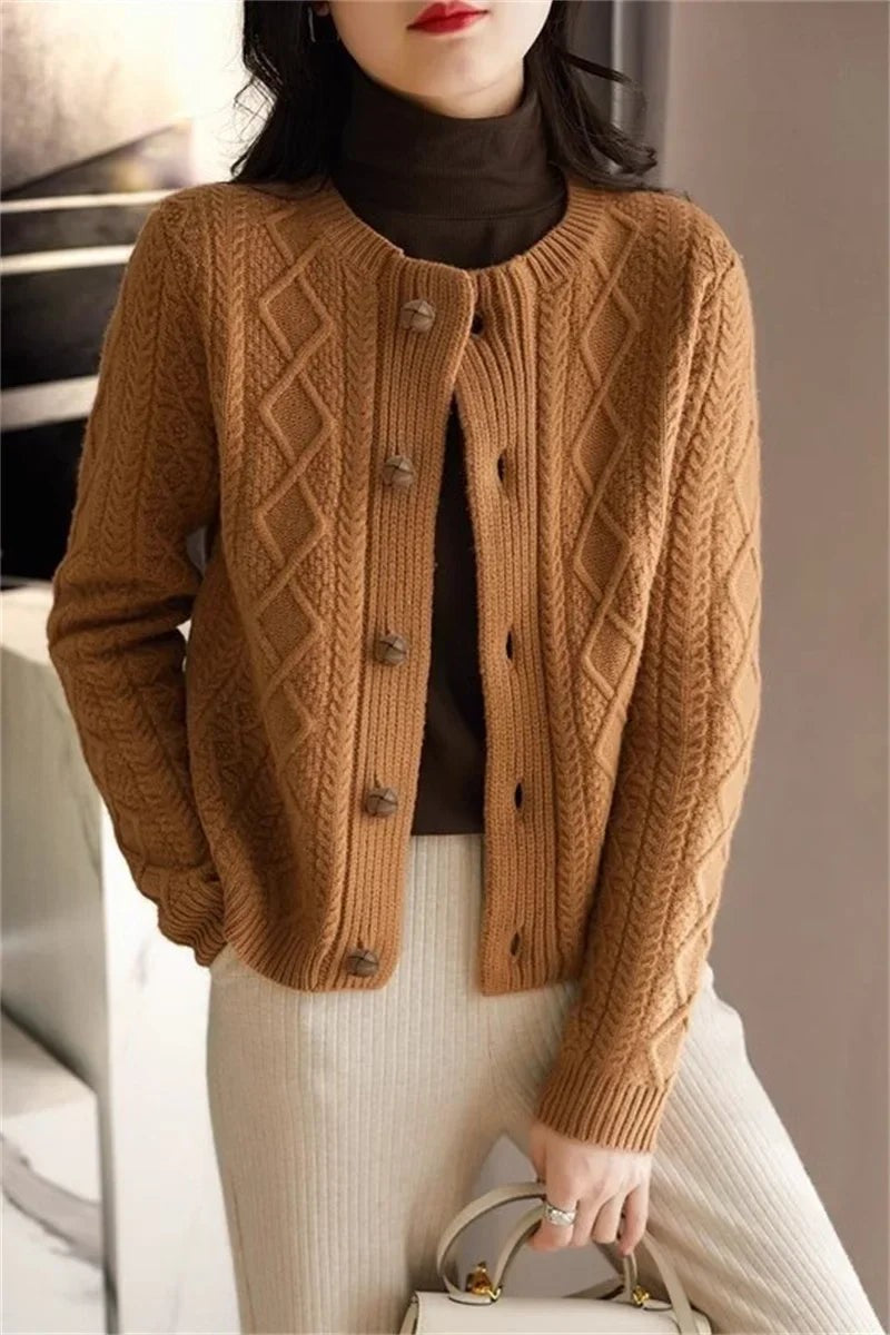 Cable-knit button cardigan