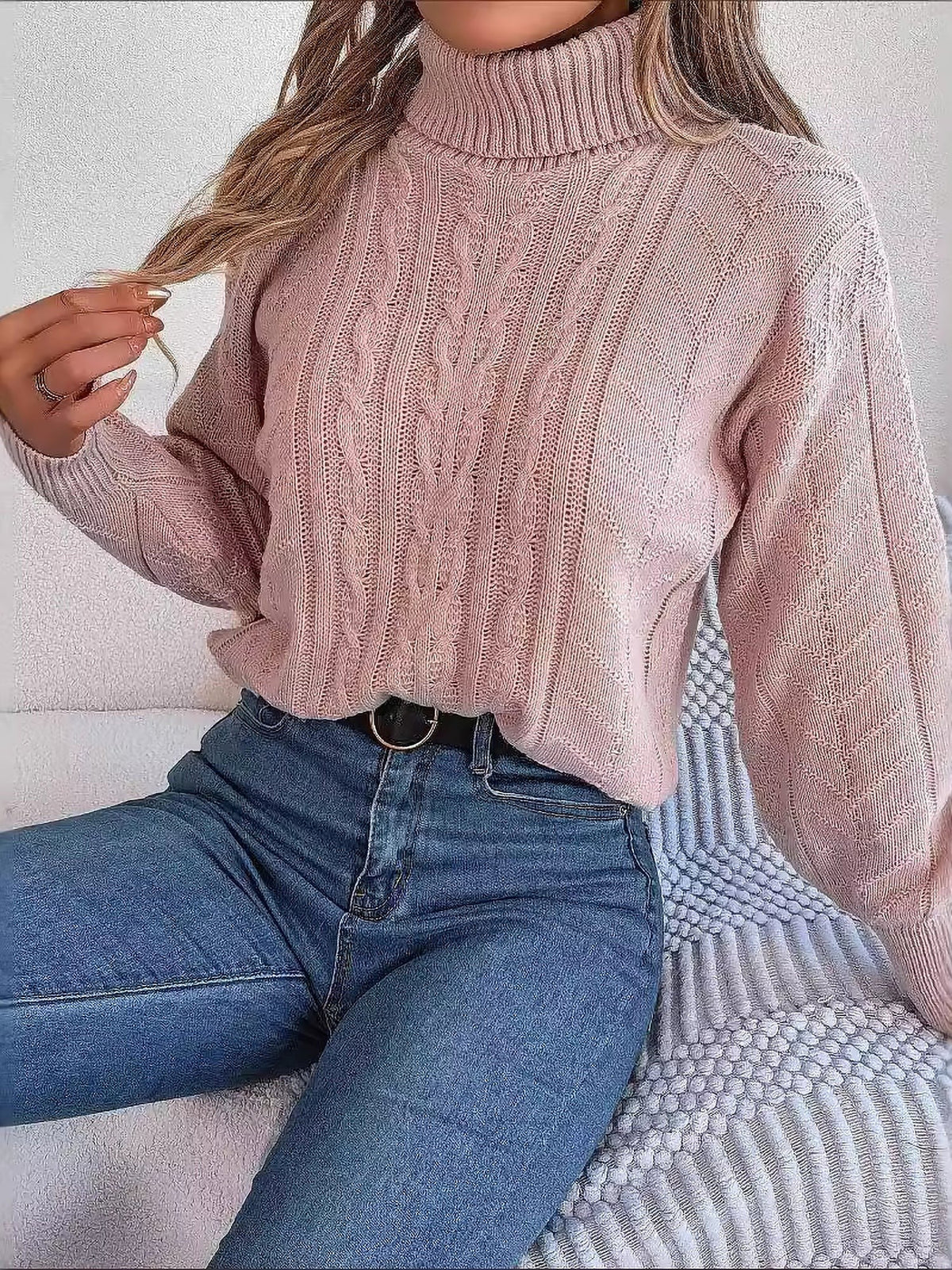 Cable-knit roll neck jumper
