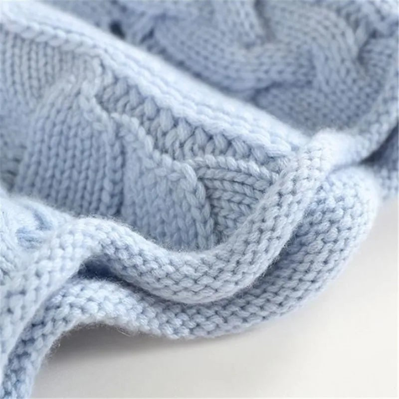 Chunky cable-knit roll neck jumper