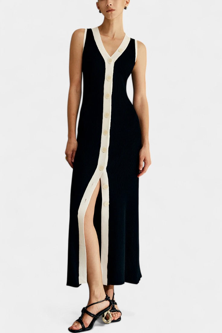 Contrast-button v-neck knit maxi dress